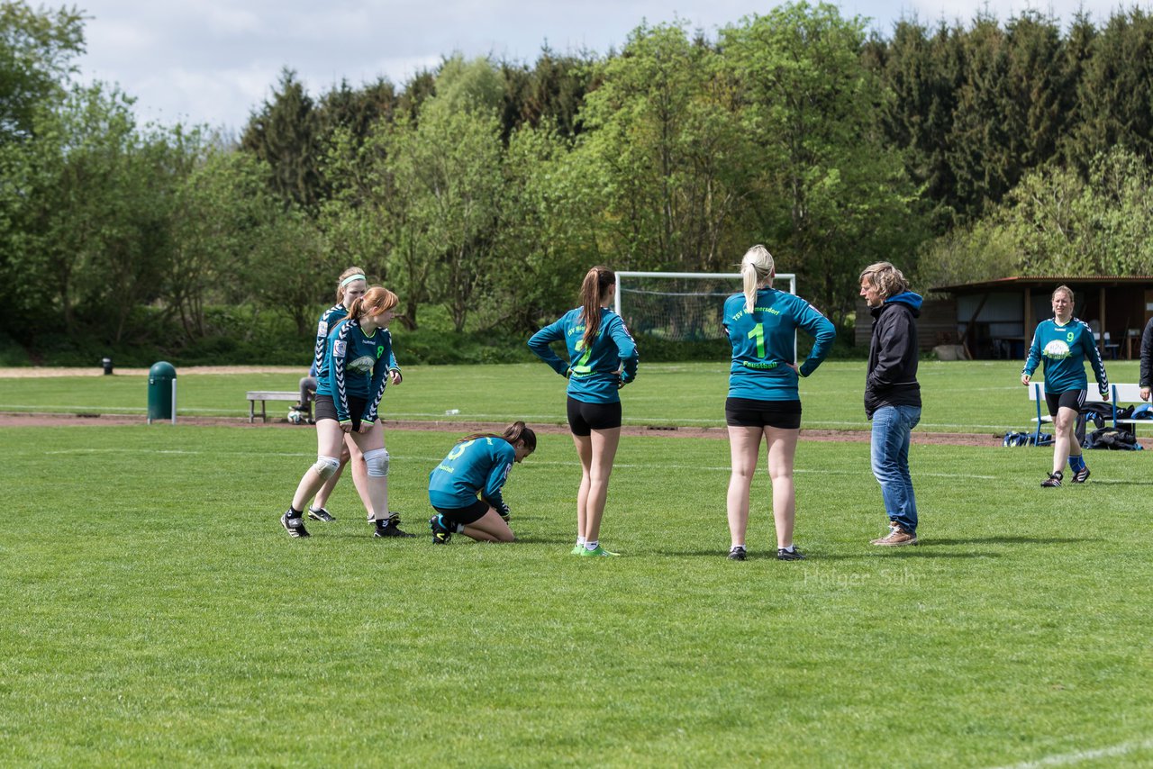 Bild 69 - Faustball Frauen Wiemersdorf